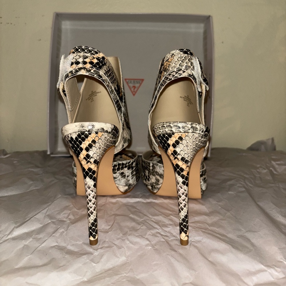 Guess Black and Cream Snakeskin Heels - Picture 4 of 11